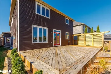 13 Dance Street Collingwood ON L9Y 0H4