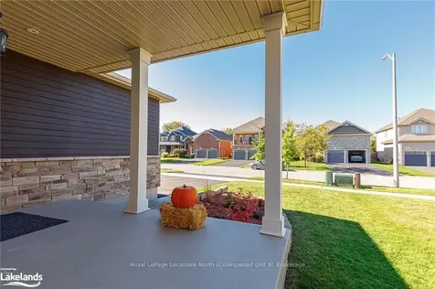 13 Dance Street Collingwood ON L9Y 0H4