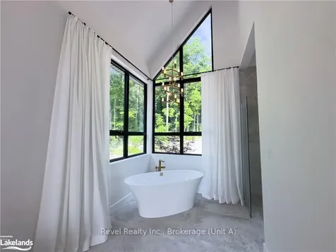 254 Melissa Lane Tiny ON L9M 0T8