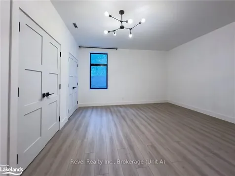 254 Melissa Lane Tiny ON L9M 0T8