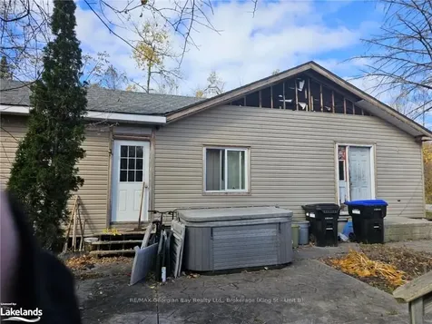 160 Lumber Road Tay ON L0K 2A0