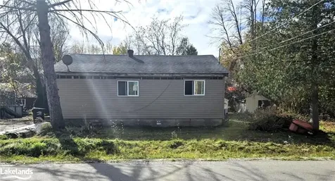 160 Lumber Road Tay ON L0K 2A0