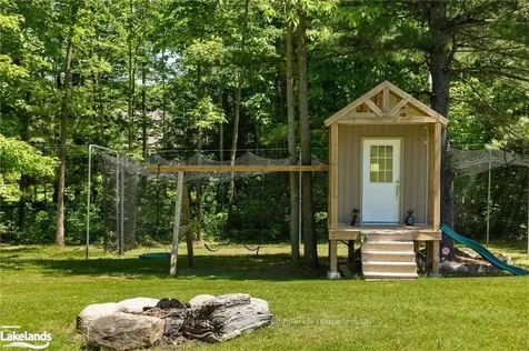 2147 Elana Drive Severn ON L3V 0C1