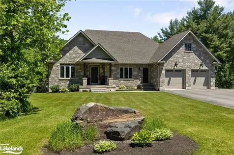 2147 Elana Drive Severn ON L3V 0C1