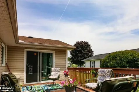 26 Pennsylvania Avenue Wasaga Beach ON L9Z 3A8