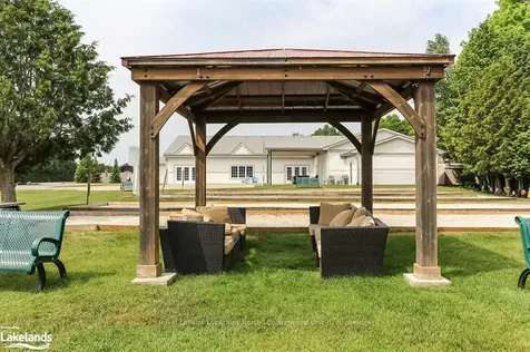 26 Pennsylvania Avenue Wasaga Beach ON L9Z 3A8