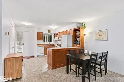 5 Dawson Drive Collingwood ON L9Y 5B4