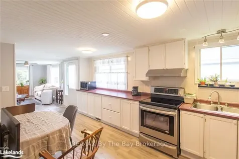 63 Georgian Glen Drive Wasaga Beach ON L9Z 1K7