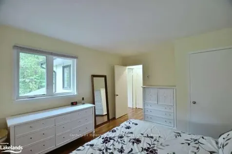 13 Trafalgar Road Collingwood ON L9Y 5G4