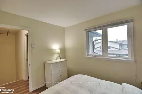 13 Trafalgar Road Collingwood ON L9Y 5G4