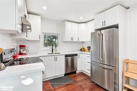 41 Leslie Drive Collingwood ON L9Y 4E1