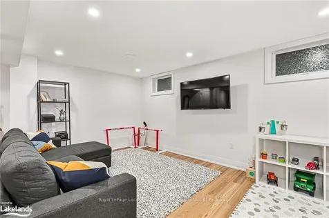 41 Leslie Drive Collingwood ON L9Y 4E1
