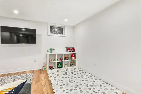 41 Leslie Drive Collingwood ON L9Y 4E1