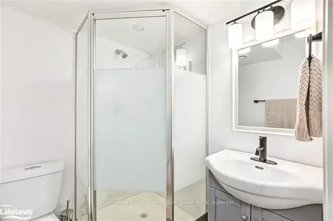 41 Leslie Drive Collingwood ON L9Y 4E1