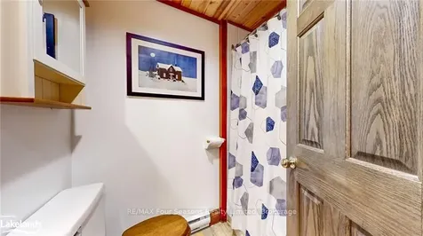 56 North Road Clearview ON L0M 1H0