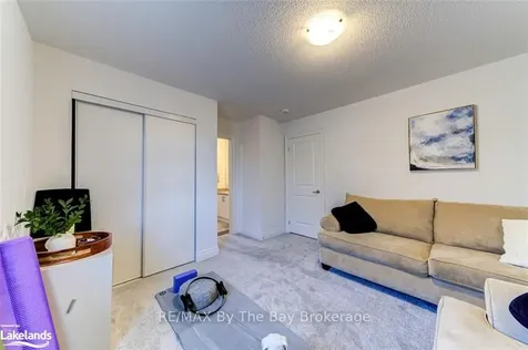 43 Autumn Drive Wasaga Beach ON L9Z 1J9