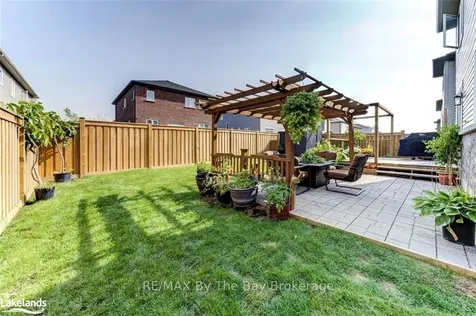 43 Autumn Drive Wasaga Beach ON L9Z 1J9