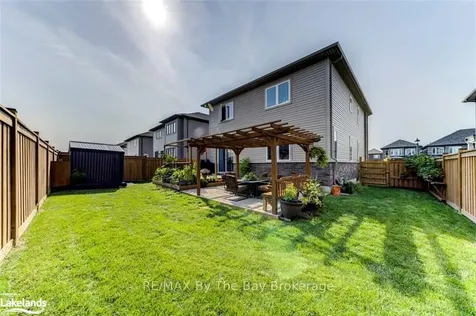 43 Autumn Drive Wasaga Beach ON L9Z 1J9