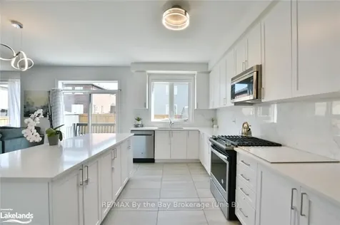 41 Autumn Drive Wasaga Beach ON L9Z 1J9