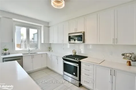 41 Autumn Drive Wasaga Beach ON L9Z 1J9