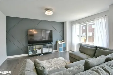 41 Autumn Drive Wasaga Beach ON L9Z 1J9