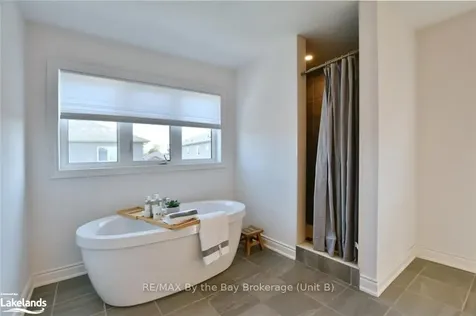 41 Autumn Drive Wasaga Beach ON L9Z 1J9