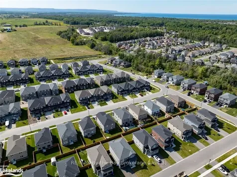 41 Autumn Drive Wasaga Beach ON L9Z 1J9