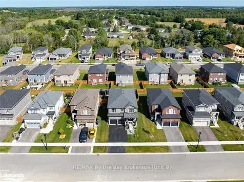 41 Autumn Drive Wasaga Beach ON L9Z 1J9