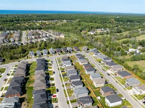 41 Autumn Drive Wasaga Beach ON L9Z 1J9
