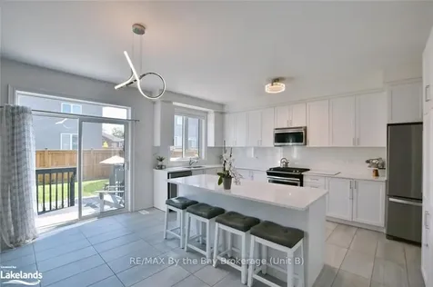 41 Autumn Drive Wasaga Beach ON L9Z 1J9