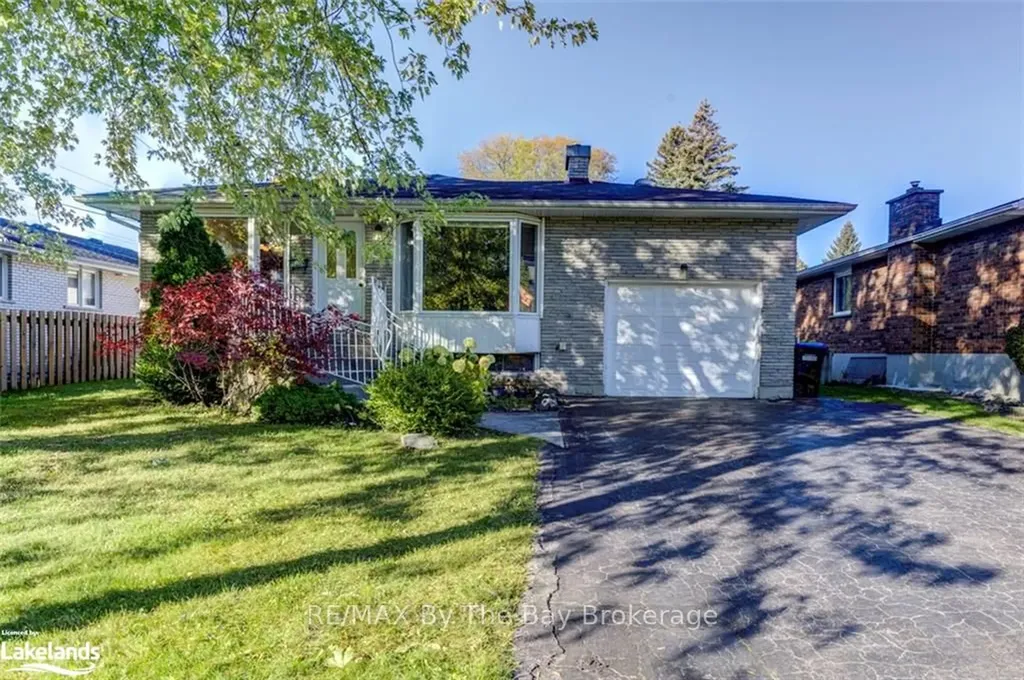 364 Walnut Street Collingwood ON L9Y 3C8