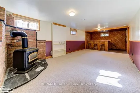 364 Walnut Street Collingwood ON L9Y 3C8