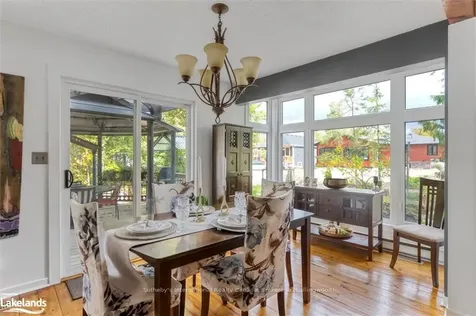 73 53rd Street S Wasaga Beach ON L9Z 1W8