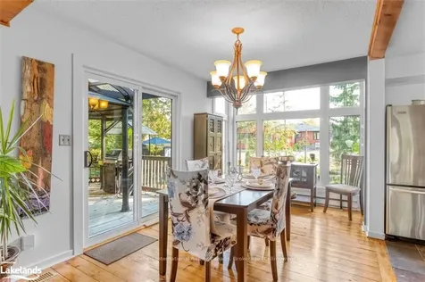 73 53rd Street S Wasaga Beach ON L9Z 1W8