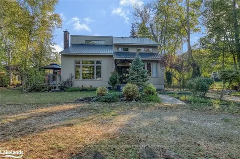 73 53rd Street S Wasaga Beach ON L9Z 1W8