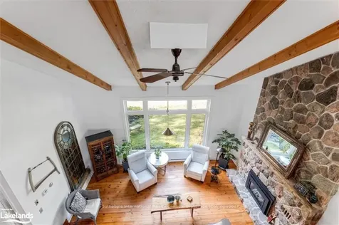 73 53rd Street S Wasaga Beach ON L9Z 1W8