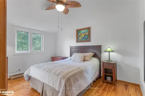 73 53rd Street S Wasaga Beach ON L9Z 1W8