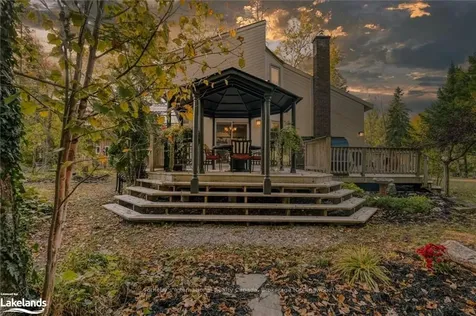 73 53rd Street S Wasaga Beach ON L9Z 1W8