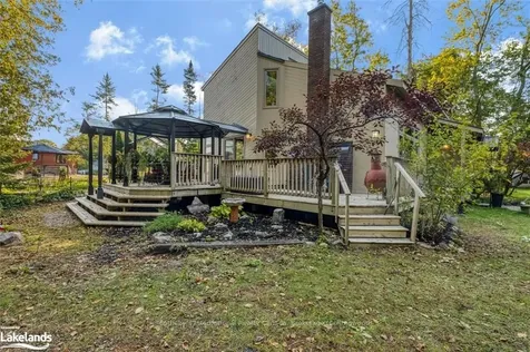 73 53rd Street S Wasaga Beach ON L9Z 1W8