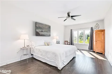 84 Kari Crescent N/a Collingwood ON L9Y 5B4