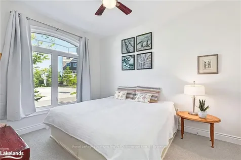 84 Kari Crescent N/a Collingwood ON L9Y 5B4