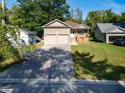 81 52nd Street S Wasaga Beach ON L9Z 1Y1