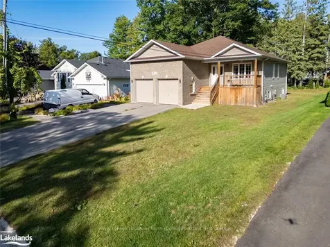 81 52nd Street S Wasaga Beach ON L9Z 1Y1