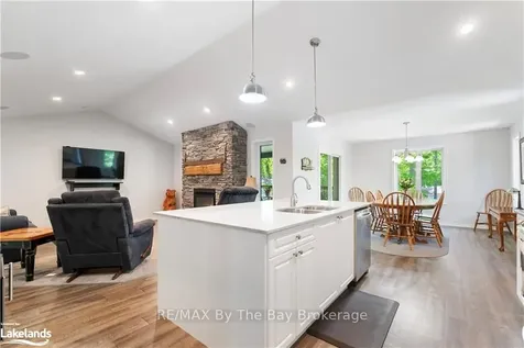 110 Evergreen Avenue Tiny ON L0L 1P1