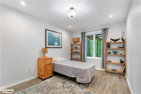 110 Evergreen Avenue Tiny ON L0L 1P1