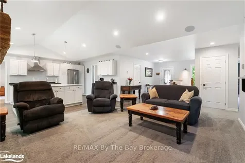 110 Evergreen Avenue Tiny ON L0L 1P1