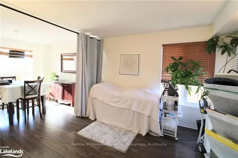 169 Taylor Drive Barrie ON L4N 8L1