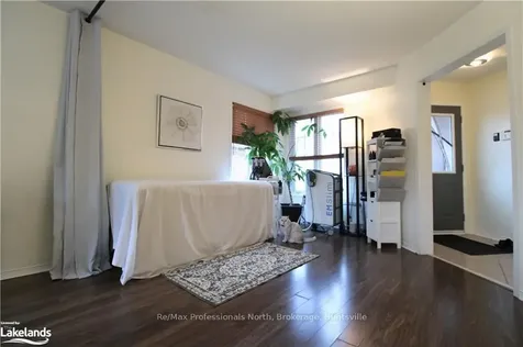 169 Taylor Drive Barrie ON L4N 8L1