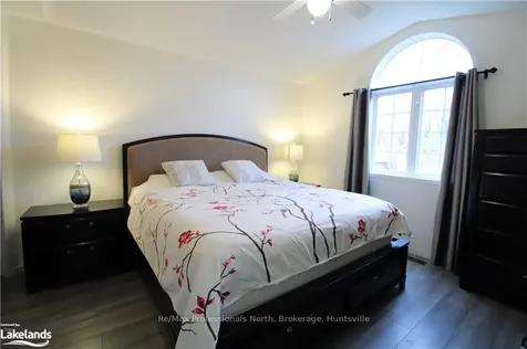 169 Taylor Drive Barrie ON L4N 8L1