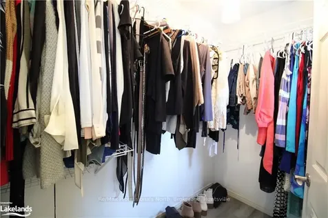 169 Taylor Drive Barrie ON L4N 8L1